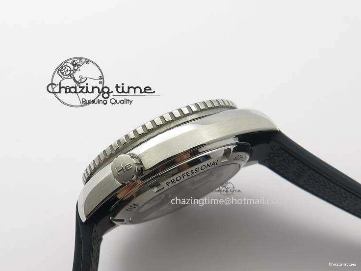 0411 Colorful Planet Ocean SS Bp Maker 45mm Black Bezel On Black Rubber Strap A 8219